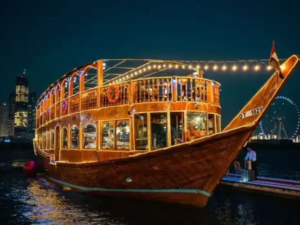 DUBAI DINNER CRUISE