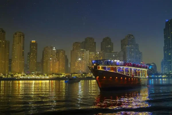 DUBAI DINNER CRUISE