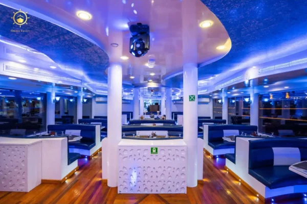CATAMARAN DINNER CRUISE DUBAI MARINA
