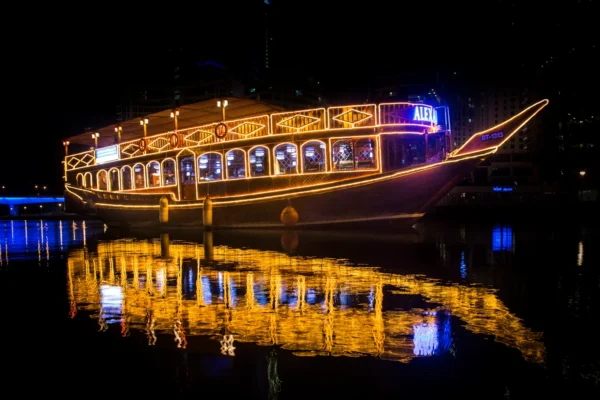DUBAI DINNER CRUISE