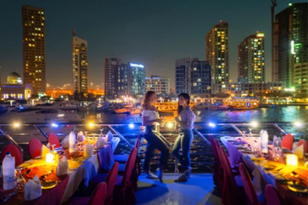 DUBAI DINNER CRUISE