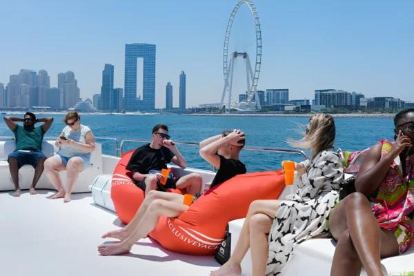 Dubai Marina Sightseeing Yacht Cruise — 1 Hour
